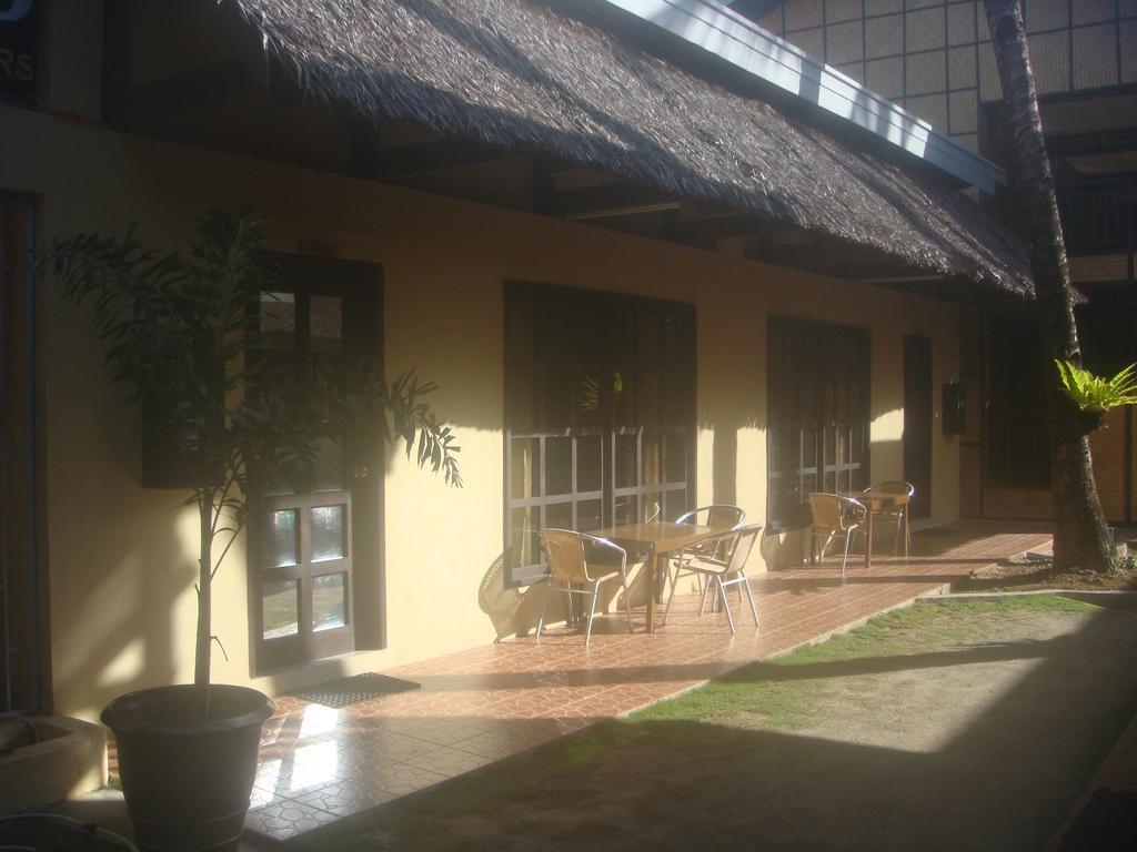 Resort Eclipse Manoc-Manoc